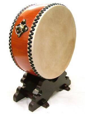 本格沖縄伝統芸能エイサー用締め太鼓(大)直径30cmサイズ　バチ付　新品未使用 楽天市場】エイサー用 締め太鼓 (大) 水牛皮 直径30cm×高さ11.5cmバチ1